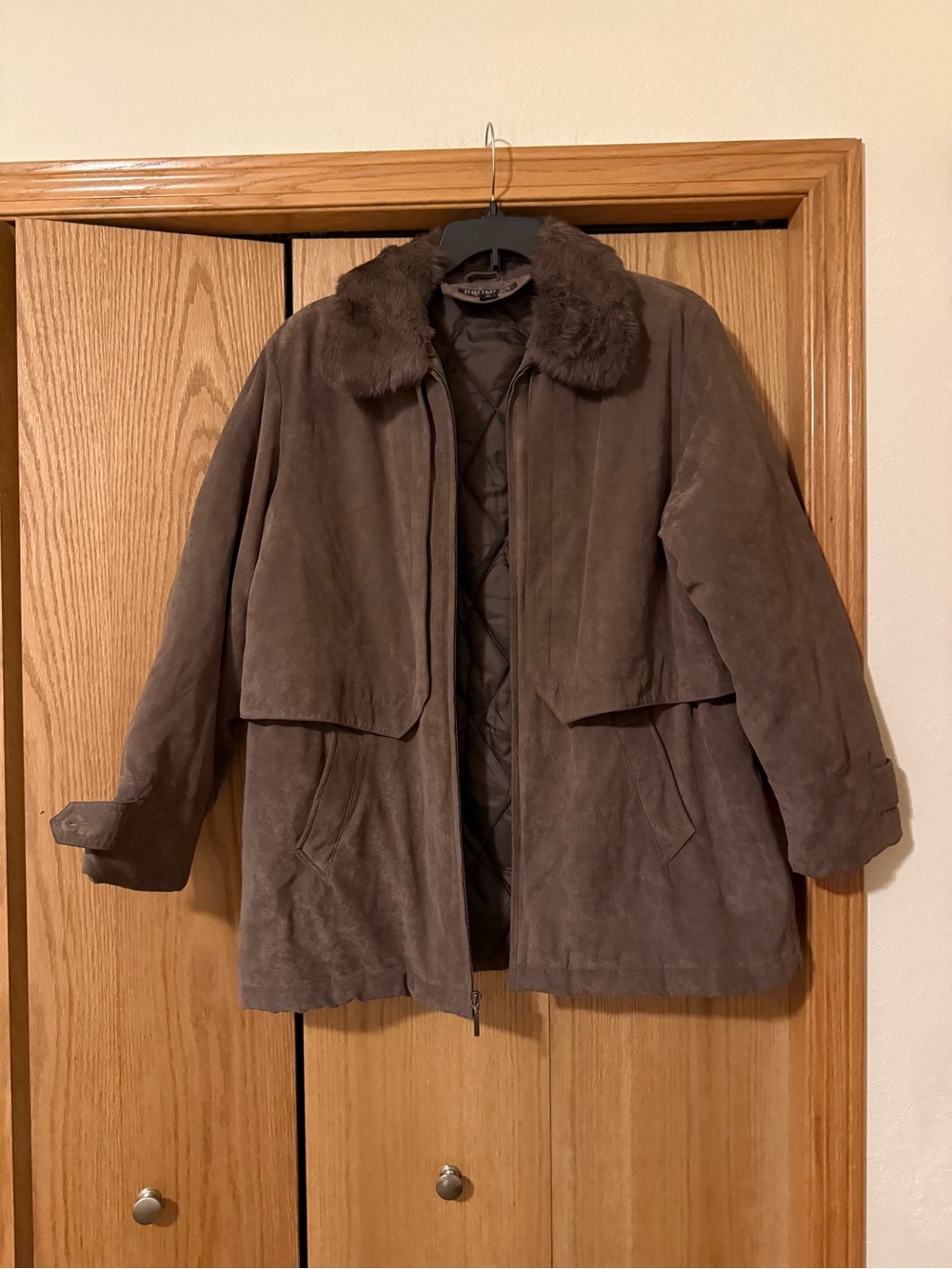 Bromley‎ Sport Vintage Brown Suede Coat with Fur Collar